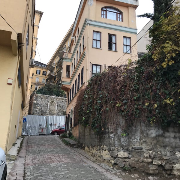 Hacı Mimi Korsan Taksi
